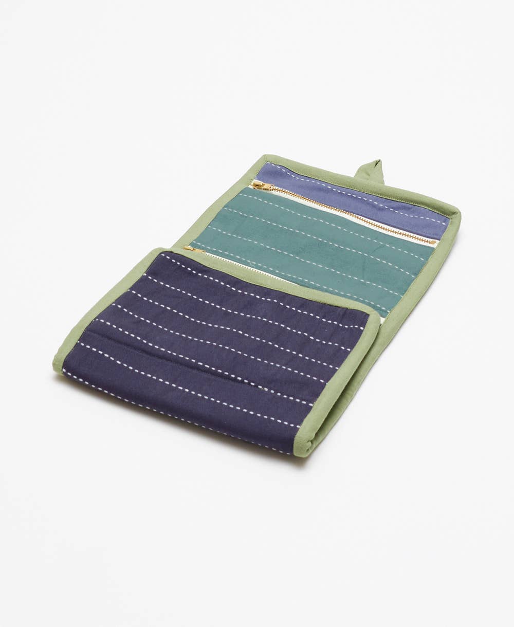 Small Travel Organizer