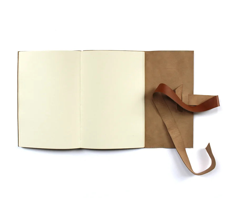 L'artiste Leather-Bound Journal